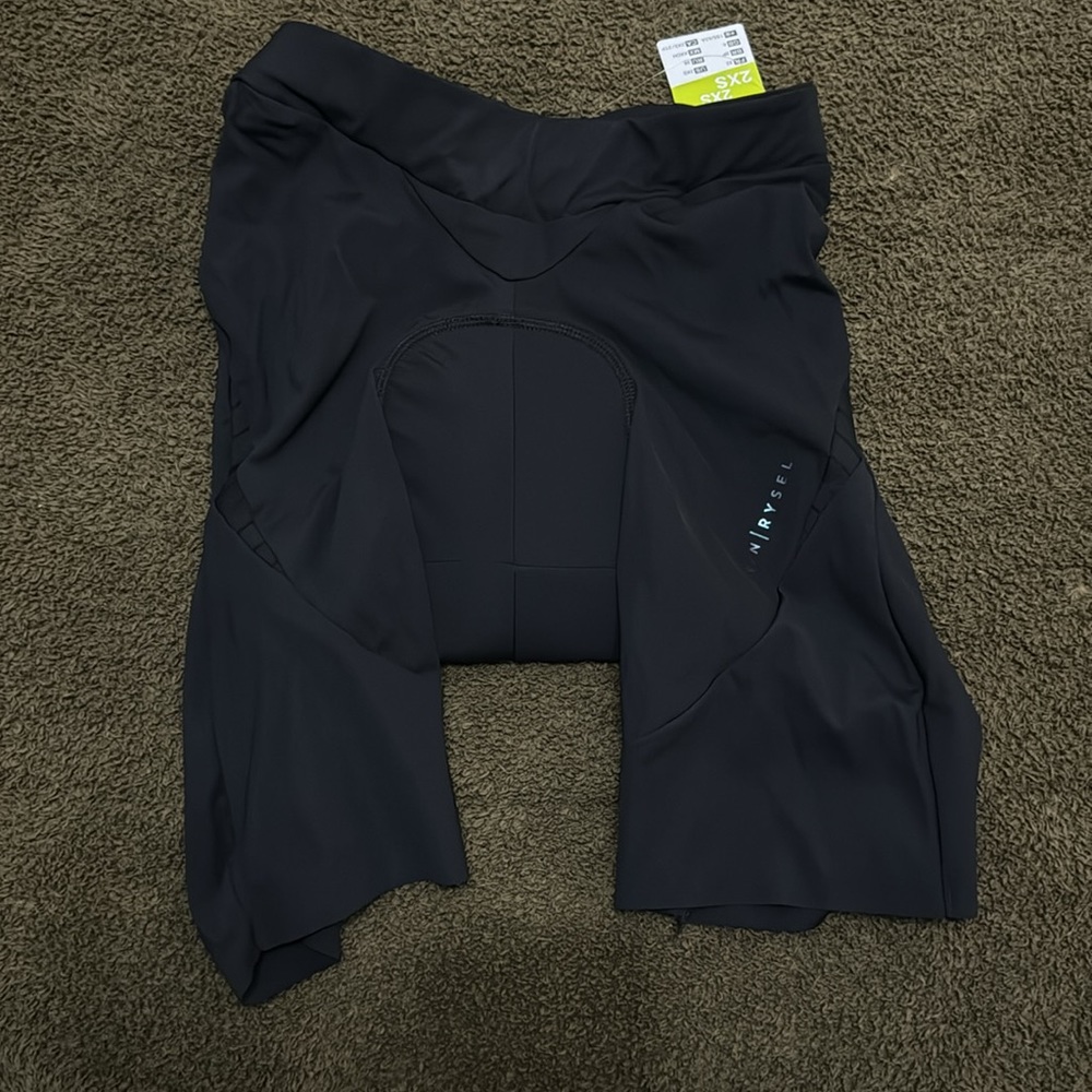 Cycling shorts